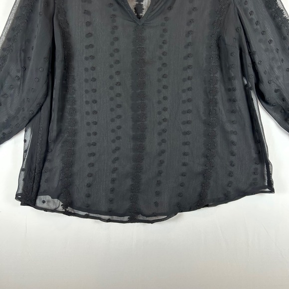 NWT‎ Torrid Womens Black Floral Embroidered Pintuck Blouse Plus Size Sheer Top - Picture 7 of 9